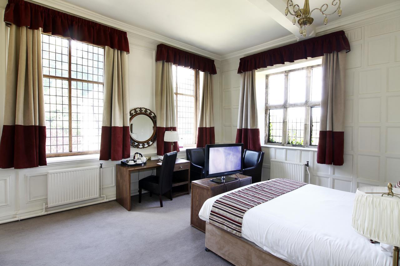 Madeley Court 4*